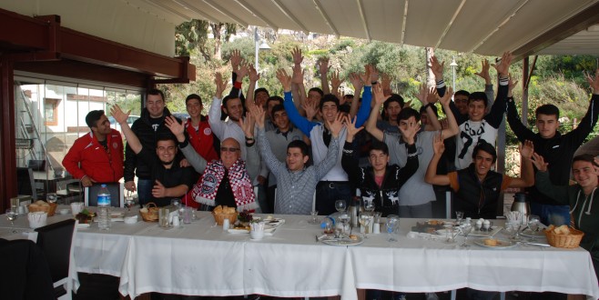 07 GENÇLİK’TEN SUBAŞI’NA DESTEK