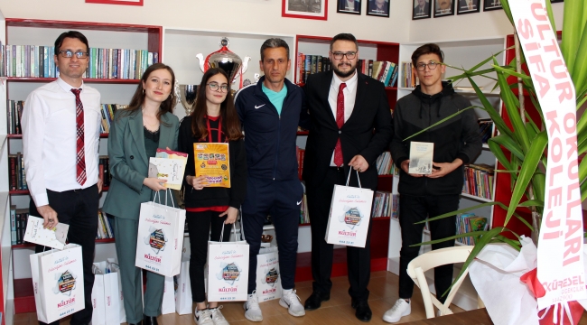 Antalyaspor Kütüphanesine Kitap Desteği