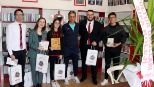 Antalyaspor Kütüphanesine Kitap Desteği