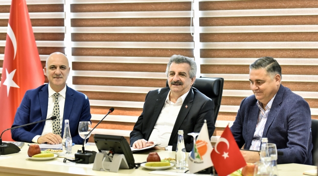 BAKAN YARDIMCISI BÜYÜKDEDE, ANTALYA OSB’Yİ ZİYARET ETTİ