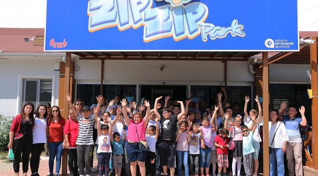 Özel bireyler Zıp Zıp Park’ta eğlendi