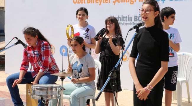 ÖZEL BİREYLERİ BULUŞTURAN ŞENLİK