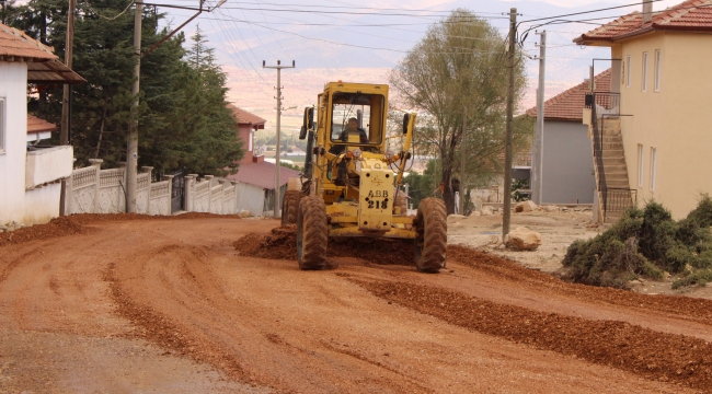 BAYINDIR MAHALLESİ YOLU YENİLENİYOR 