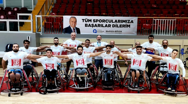 TEKERLEKLİ SANDALYE BASKETBOL TAKIMI SÜPER LİG’DE