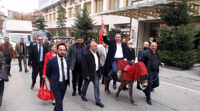 ABP’Lİ YALÇIN’DAN “EŞEKLİ” PROTESTO!