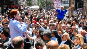 “ANTALYA AKŞENER'İ BAĞRINA BASTI”