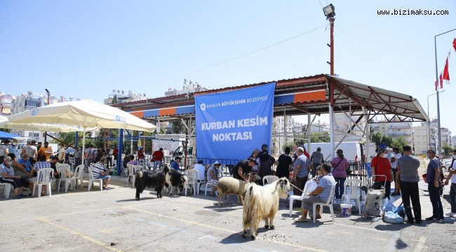 BÜYÜKŞEHİR’DEN ÜÇ NOKTADA ÜCRETSİZ KURBAN KESİMİ