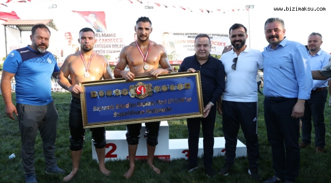 Bayramiç’de Başpehlivan Mustafa Taş