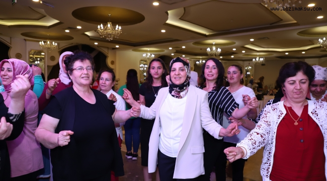 AKSU'DA ANNELER EĞLENDİ