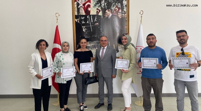 AKSU’DA ÖĞRETMENLER BAŞARI BELGELERİNİ ALDI