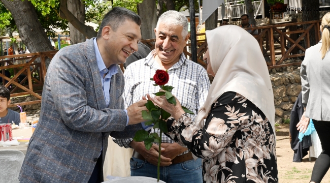 VALİ ŞAHİN ANNELER GÜNÜ’NDE ŞEHİT AİLELERİYLE BULUŞTU