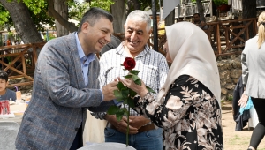 VALİ ŞAHİN ANNELER GÜNÜ’NDE ŞEHİT AİLELERİYLE BULUŞTU