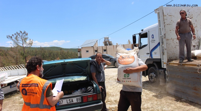 Büyükşehir’den çiftçilere gübre desteği