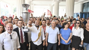 ORHAN OKULU’YA GÖRKEMLİ KARŞILAMA