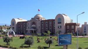 CHP AKSU’DA BÜYÜK KOPUŞ