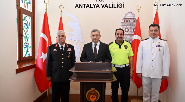 VALİ ŞAHİN’DEN “ANTALYA’NIN HUZURU” AĞUSTOS AYI DEĞERLENDİRMESİ