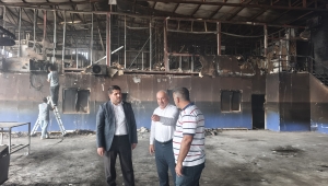 HÜDA PAR İL BAŞKANI DURMAZ'DAN YANAN FABRİKAYA GEÇMİŞ OLSUN ZİYARETİ