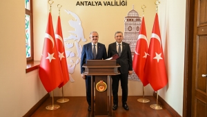 İÇİŞLERİ BAKAN YARDIMCISI MÜNİR KARALOĞLU, ANTALYA VALİLİĞİ’Nİ ZİYARET ETTİ