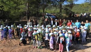 Kepezli Minikler, yangın sonrası orman alanına umut dikti