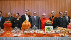 DÖŞEMEALTI KABAĞI 53 AYRI LEZZETLE SAHNEDE