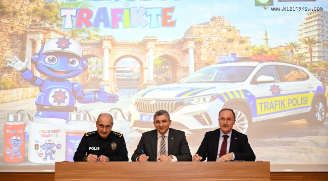 ÇOCUKLARA TRAFİK BİLİNCİ “POLİROBOT” İLE KAZANDIRILIYOR