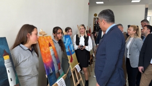 “MAARİFİN KALBİNDE ÇOCUK” SERGİSİ AKSU’DA YOĞUN İLGİ GÖRDÜ