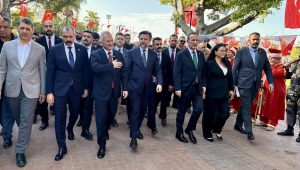ENGELLİLER ÜÇ HİLALİN AYDINLIĞINDA BULUŞTU