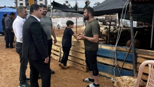 HÜDA PAR ANTALYA İL BAŞKANI DURMAZ’DAN KURBAN SATICILARINA ZİYARET