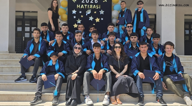 AKSU VALİ ERTOKUŞ BEY ANADOLU İMAM HATİP LİSESİ’NDE MEZUNİYET COŞKUSU