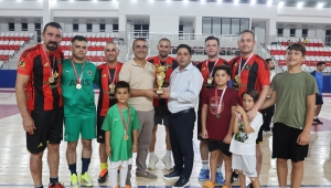 FUTSALDA ŞAMPİYON AKSU KAYMAKAMLIĞI