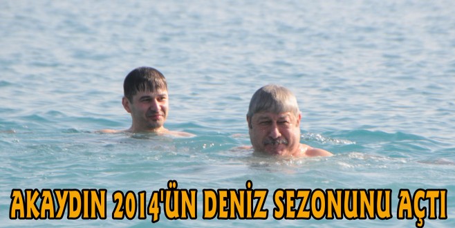 AKAYDIN, OĞLU ATEŞ'LE BİRLİKTE KONYAALTI SAHİLİNDE DENİZ KEYFİ YAPTI