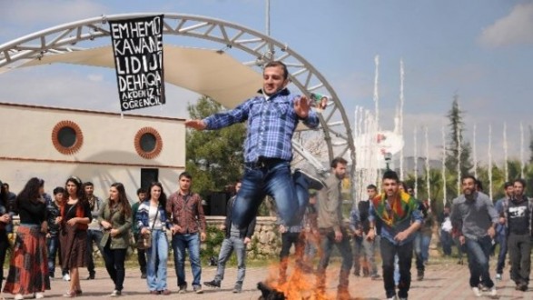 Akdeniz Üniversitesi'nde Nevruz Kutlaması