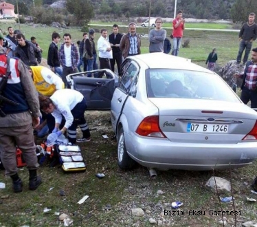 Aksekide 4 Otomobil Birbirine Girdi: 2 Ölü, 7 Yaralı