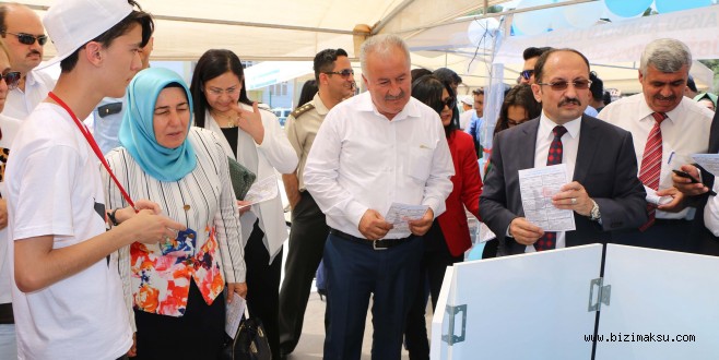 AKSU ANADOLU LİSESİ’NDEN TÜBİTAK BİLİM FUARI