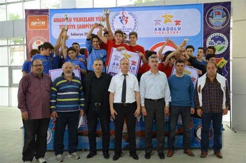 Analig’te Yüzme takımımız Altınla Döndü
