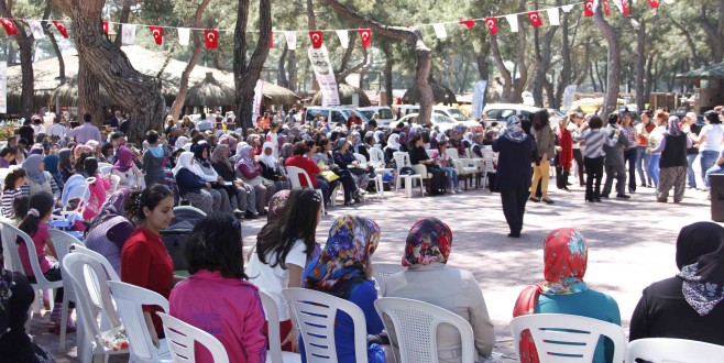 Annelerden Döşemealtı Belediyesi’ne tam not