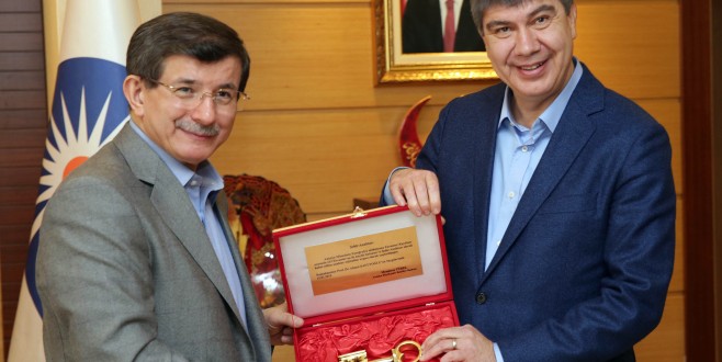 Başbakan Davutoğlu Büyükşehir’de