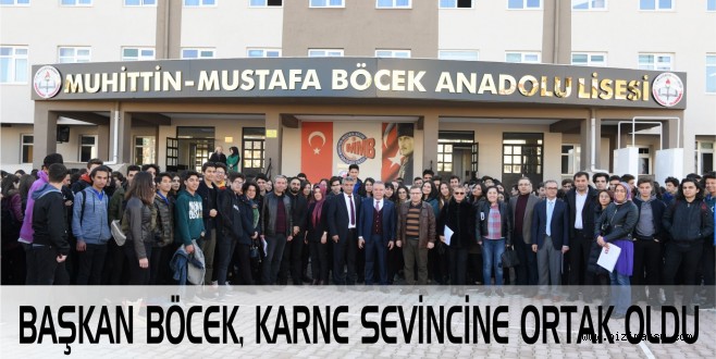 BAŞKAN BÖCEK, KARNE SEVİNCİNE ORTAK OLDU