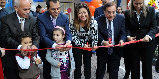 Başkan Türel’den çocuklara armağan
