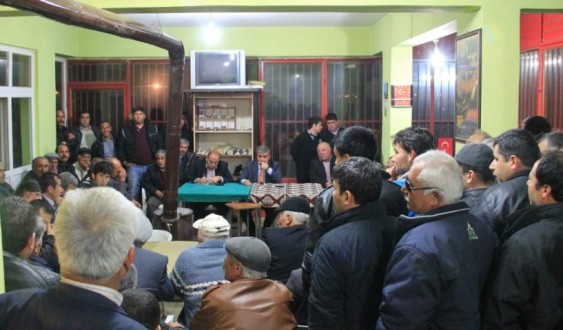 BAŞKAN TURSUN VATANDAŞLARLA BİR ARAYA GELDİ