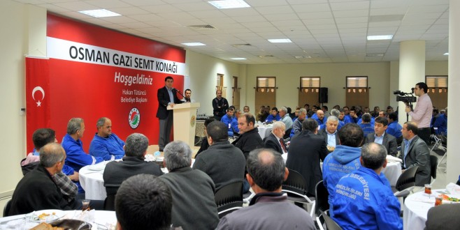 BAŞKAN TÜTÜNCÜ TEMİZLİK İŞÇİLERİ İLE KAHVALTIDA BULUŞTU