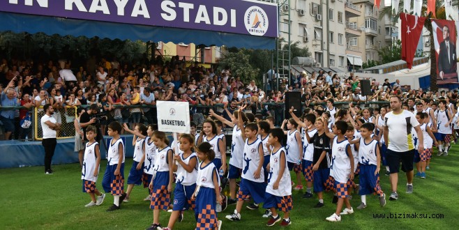 BAŞKAN UYSAL’’ HASTALIKLARA KARŞI EN ÖNEMLİ SİLAHIMIZ SPOR VE SANAT’’