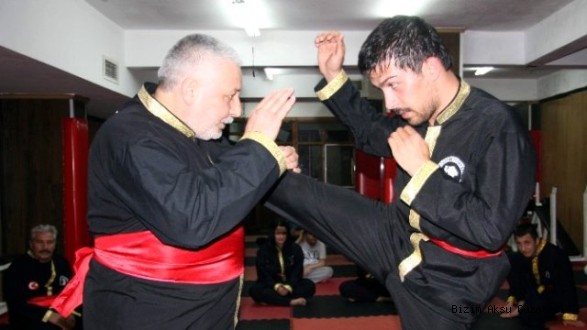 Bu Spor Selam ve Besmeleyle Başlıyor