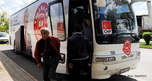 CHP Seçim Otobüsüne Taşlı Saldırı