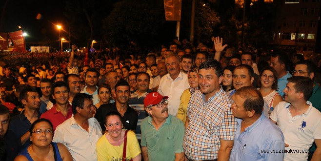 DEMOKRASİ NÖBETİNDE AKSU TEK YÜREK OLDU