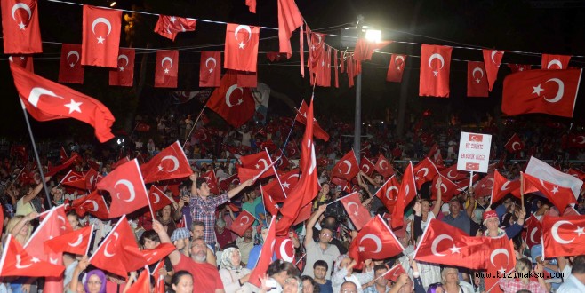 Demokrasi Nöbetinde Muhteşem Final