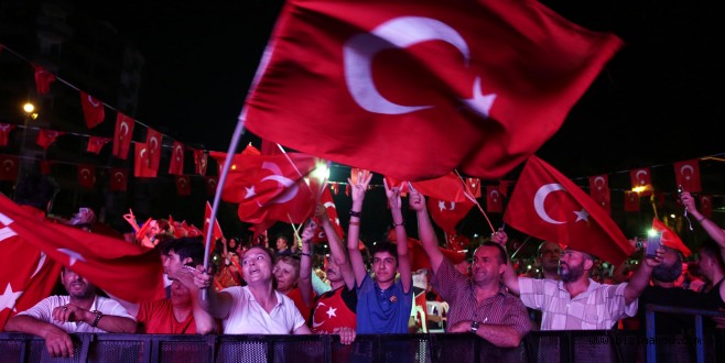 Demokrasi Nöbetinde Sümer Ezgü Coşkusu