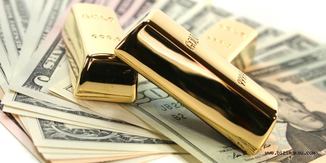DOLAR TARİHİN ZİRVESİNİ YAŞIYOR