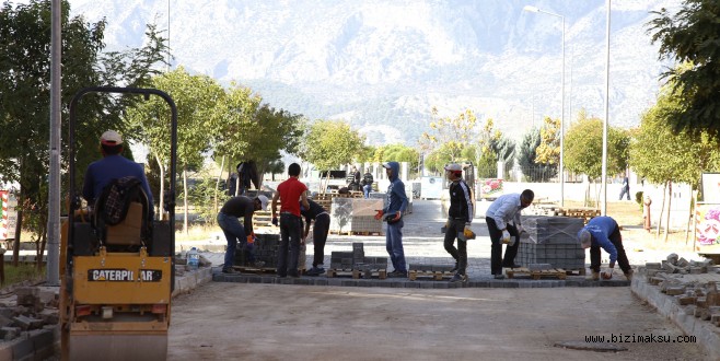 Döşemealtı Belediyesi'nden TOKİ'ye 2 Bin 500 Metrekare Parke Yol
