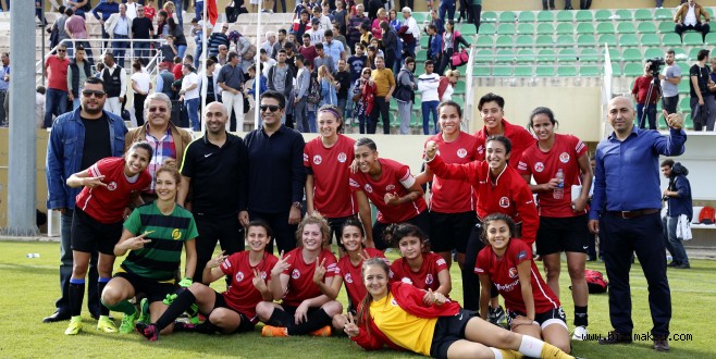 Döşemealtı Kadın Futbol Takımı Sezona 3 Puanla Başladı